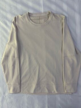 Men’s Lululemon Ivory Shift Stitch Crew (Size M)